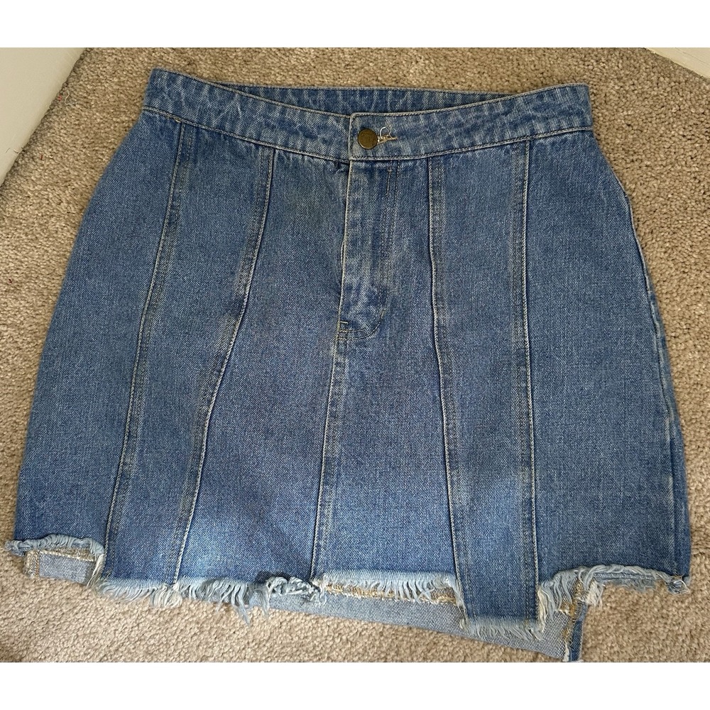 American Threads Women's‎ Denim Skirt with Asymmetrical Raw Hem size Small